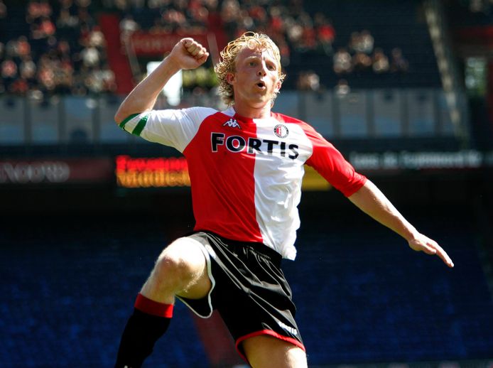 Dirk Kuyt vertrok in 2006 voor 18 miljoen euro naar Liverpool, een recordbedrag voor Feyenoord.