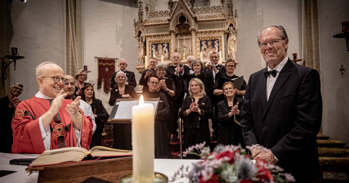 Gouden eremedaille van Gregoriusvereniging voor Noud van Beek uit Westerhoven