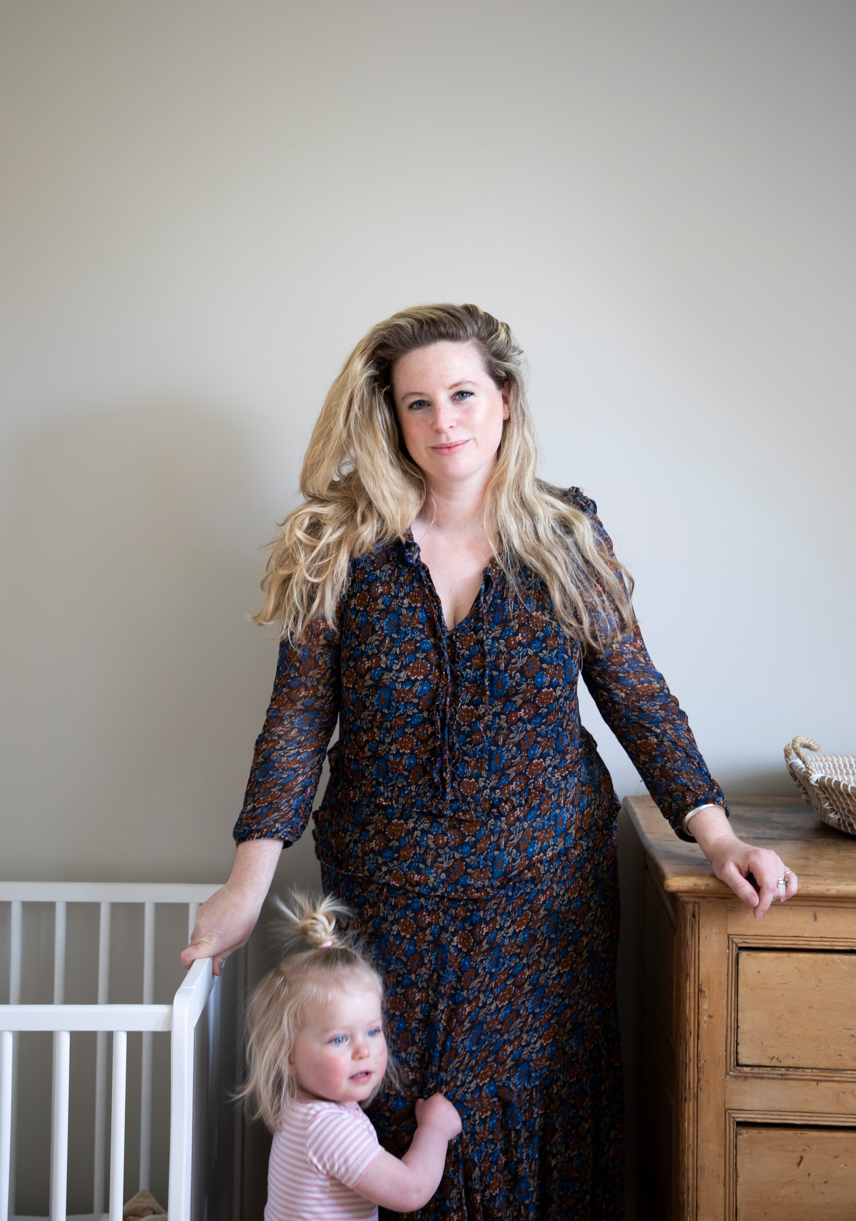 Rosalie Boeschotmet haar dochtertje Beeld Judith Jockel