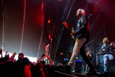 Arcade Fire legt concert stil op Coachella voor fan die hulp nodig heeft