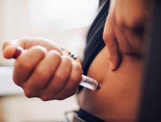 Janine (55) gebruikt ‘Saxenda’, een variant van Ozempic, om af vallen: “10 kilo minder op 3 maanden tijd ”