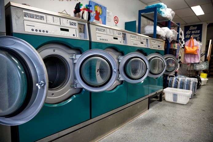 Door de samenwerking aan te gaan met HOI Services biedt de gemeente Oldenzaal alle inwoners van de stad de mogelijkheid de vuile was tegen betaling te laten reinigen en strijken door een commercieel bedrijf.
