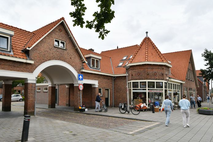 Vier nominaties voor de tweejaarlijkse Monumentenprijs Enschede:  Winkelpand Haaksbergerstraat 400