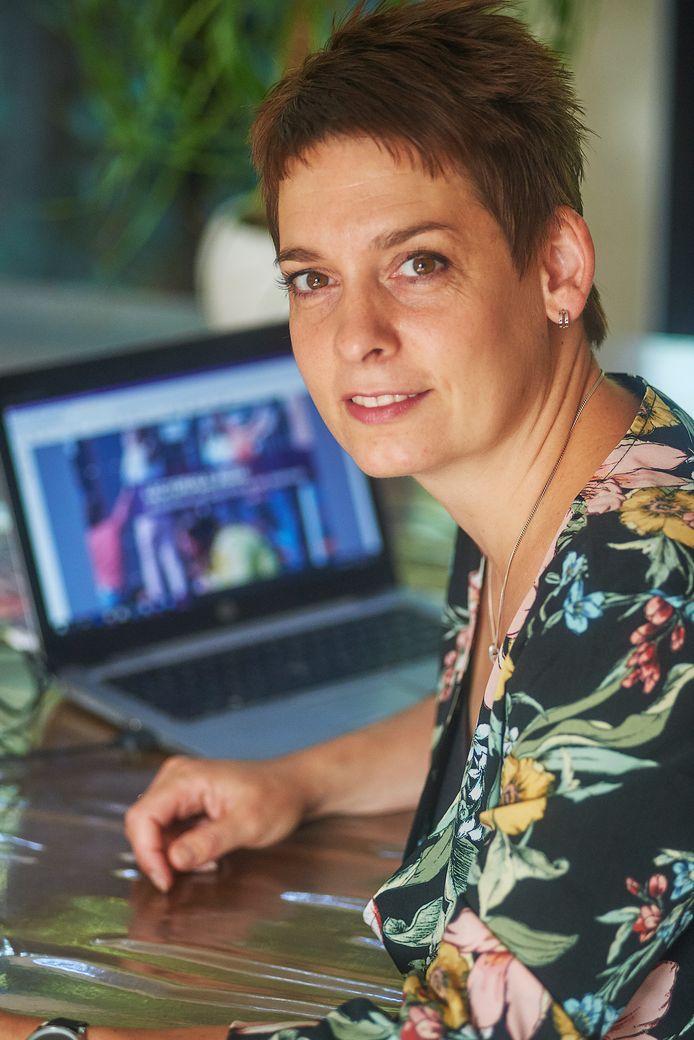Onderwijskenner Linda van den Bergh uit Oss , oud leerling TBL Oss is lector geworden op de Pabo.
Fotograaf: Van Assendelft/Jeroen Appels