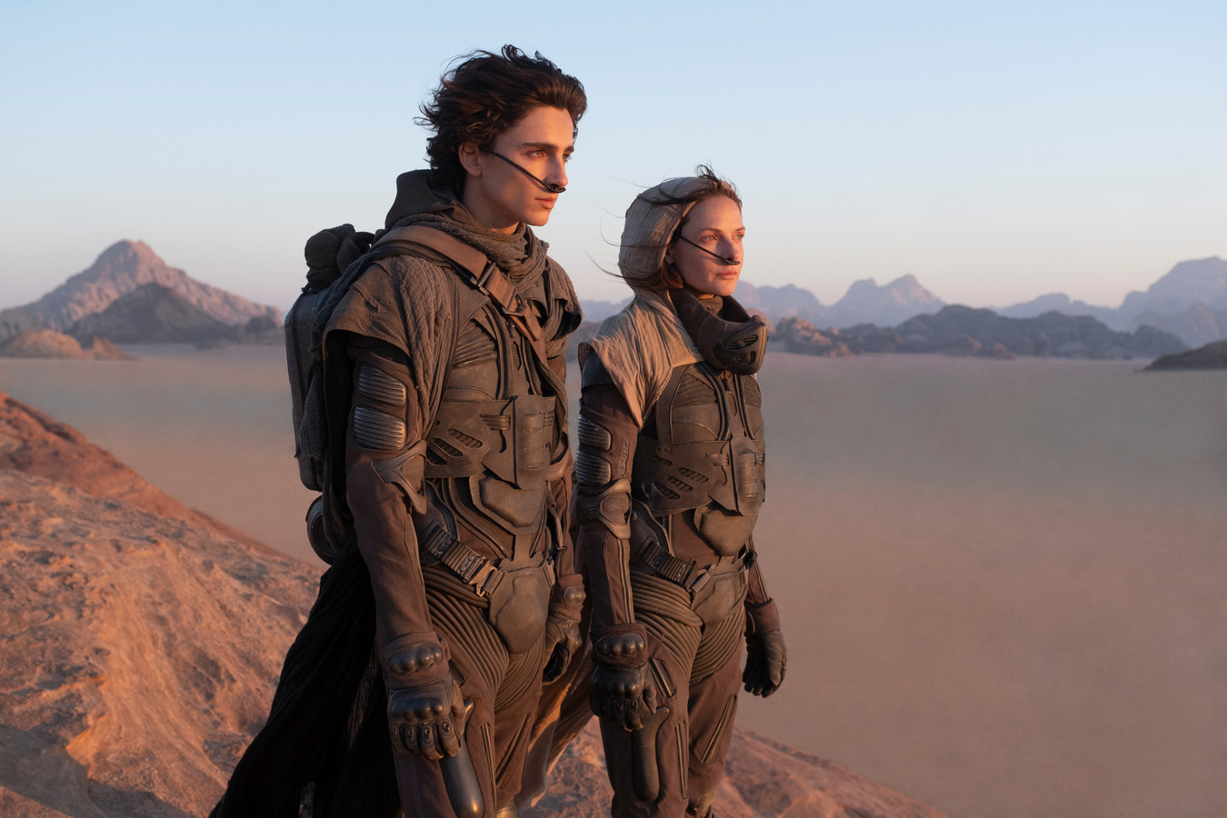 Timothée Chalamet en Rebecca Ferguson in Dune.