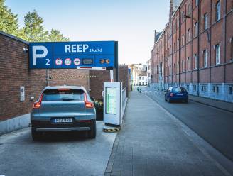 Ook dit jaar 125 publieke laadpalen erbij in Gent: laden in ondergrondse parkings opmerkelijk goedkoper