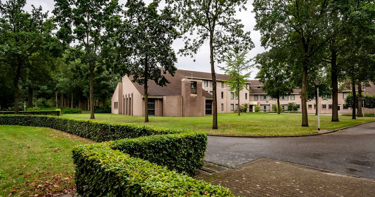 Wat moet er gebeuren met dit klooster? Vroeger vingen Broeders van Huijbergen weeskinderen op, nu de