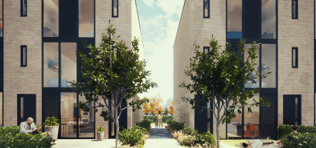Deze houten huizen worden kant en klaar op de kavels afgeleverd, inclusief toiletpot