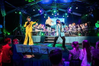 De Farao zonder podiumvrees en de Dance Monkeys op Heezer Masked Singer