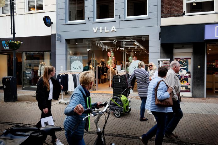 teer Joseph Banks sector Drie nieuwe winkels in Gorinchem: 'Winkeliers durven er weer voor te gaan'  | Rivierenland | AD.nl