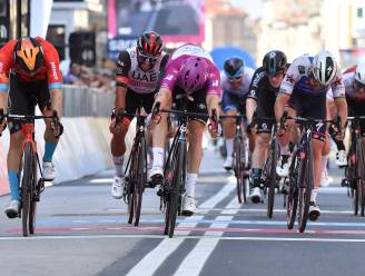 Démare zet paarse trui nog wat meer in de verf met derde etappezege in Giro