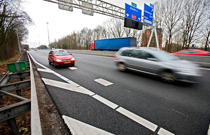 Op de A27 is de linkerrijstrook dicht.