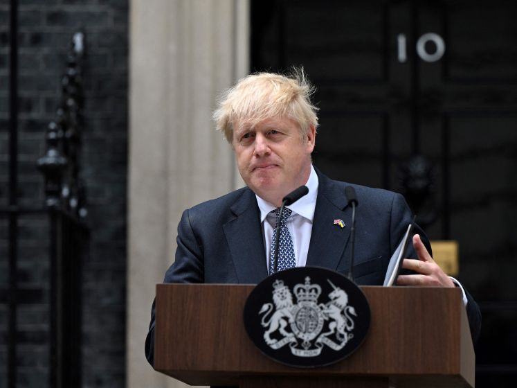Britse premier Boris Johnson kondigt vertrek aan