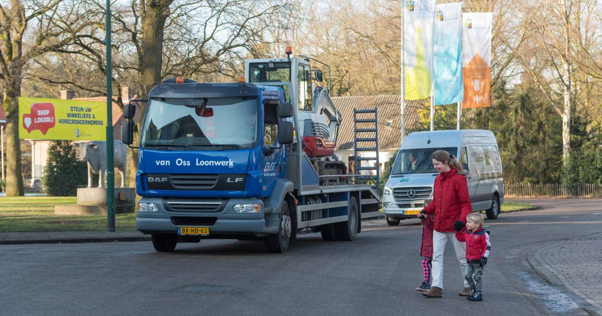 Eindelijk project van start om Sterksel en Maarheeze veiliger te maken - Eindhovens Dagblad