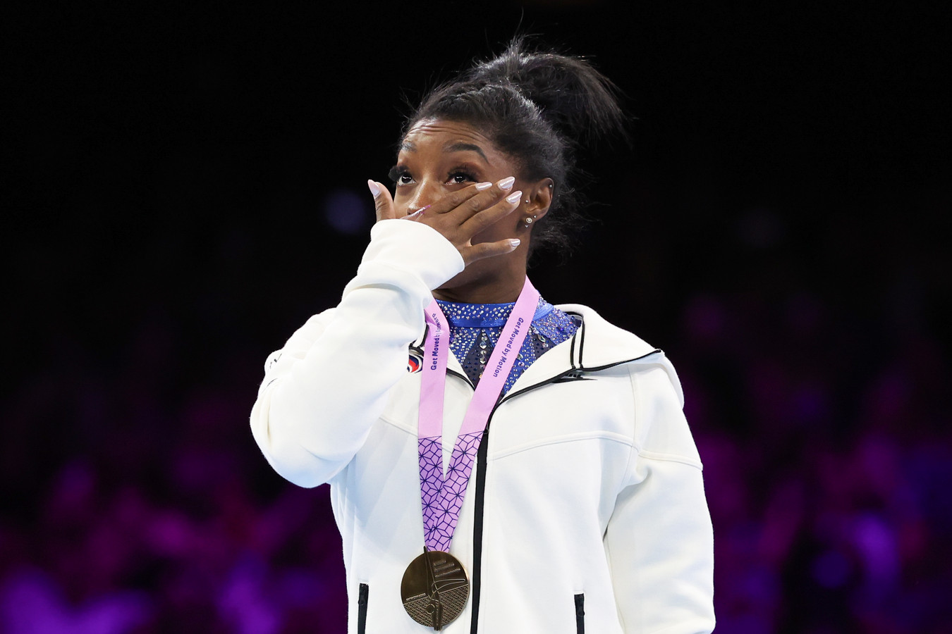 Tranen bij Simone Biles na historische wereldtitel? ‘Ik had een vuiltje