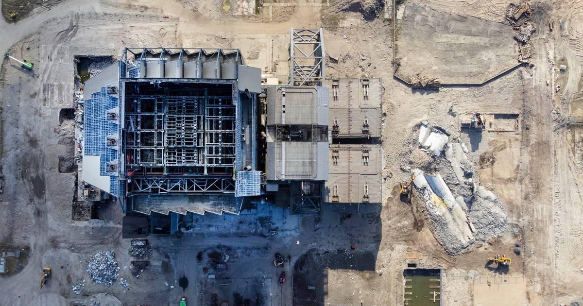 Neerhalen energiecentrale vanwege te harde wind uitgesteld naar donderdagavond