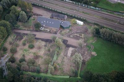 Malafide bemiddelaars stopten illegalen en prostituees in 70 Amsterdamse woningen