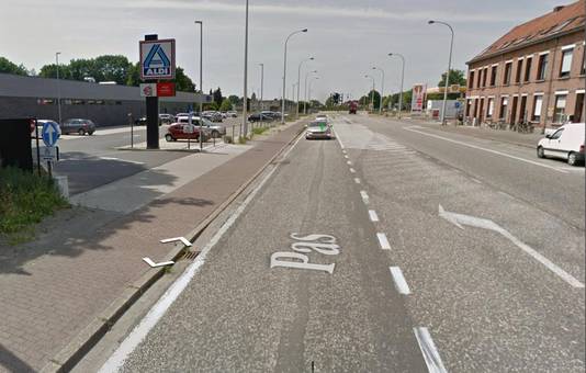 Zo ziet de situatie er vandaag uit. Het hotel komt vlak naast de Aldi te liggen.