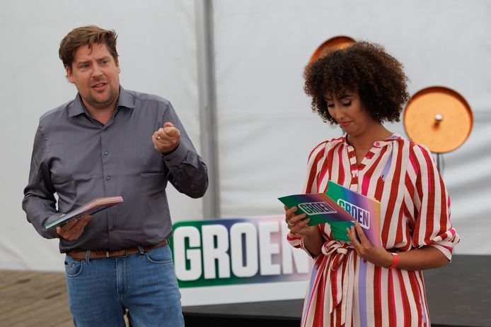 Groen-voorzitters Jeremie Vaneeckhout en Nadia Naji.