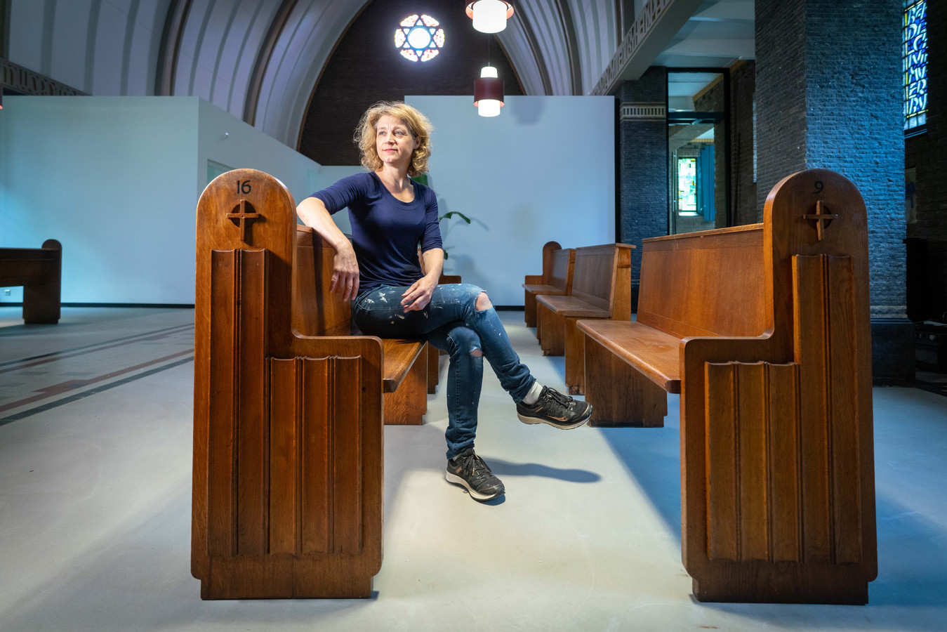 Slapen voor de biechtstoel van de voormalige kerk van Doorwerth Foto