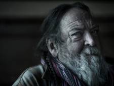 Tattoo-kunstenaar Henk Schiffmacher maakt ook Delfts Blauwe keramiek