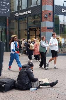 Winkeliers boos en publiek horendol, maar Utrecht peinst niet over bedelverbod