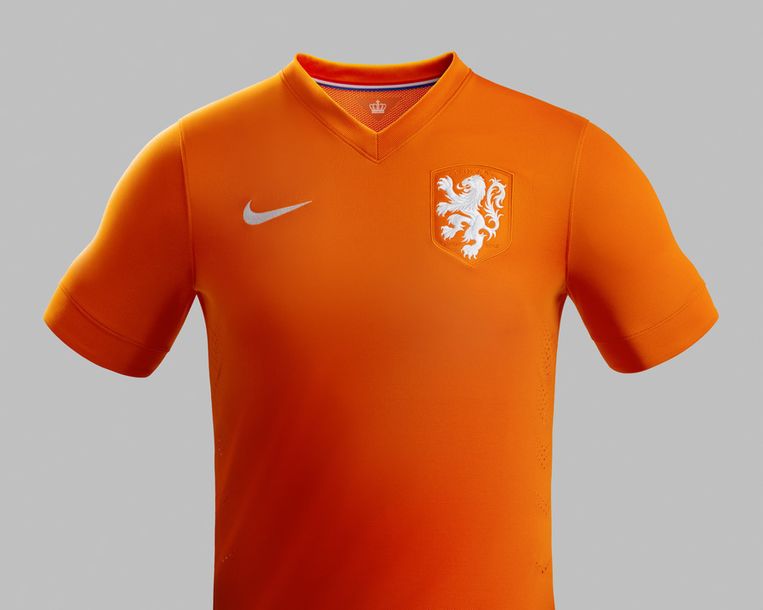 Editie verkrachting Monumentaal Shirt met geschiedenis voor Oranje op WK | Het Parool