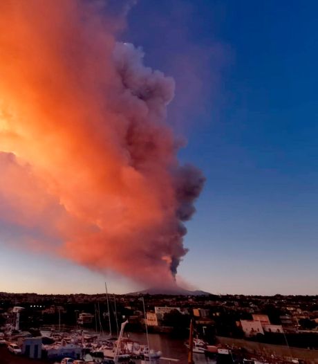 Vulkaan Etna uitgebarsten: vliegveld Sicilië dicht