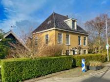 Tuin zo groot dat je er hele dag verstoppertje kan spelen: dit karakteristiek huis staat te koop 