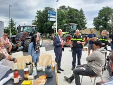 Boeren weg uit Eerbeek na urenlange blokkade van 113 bedrijven 