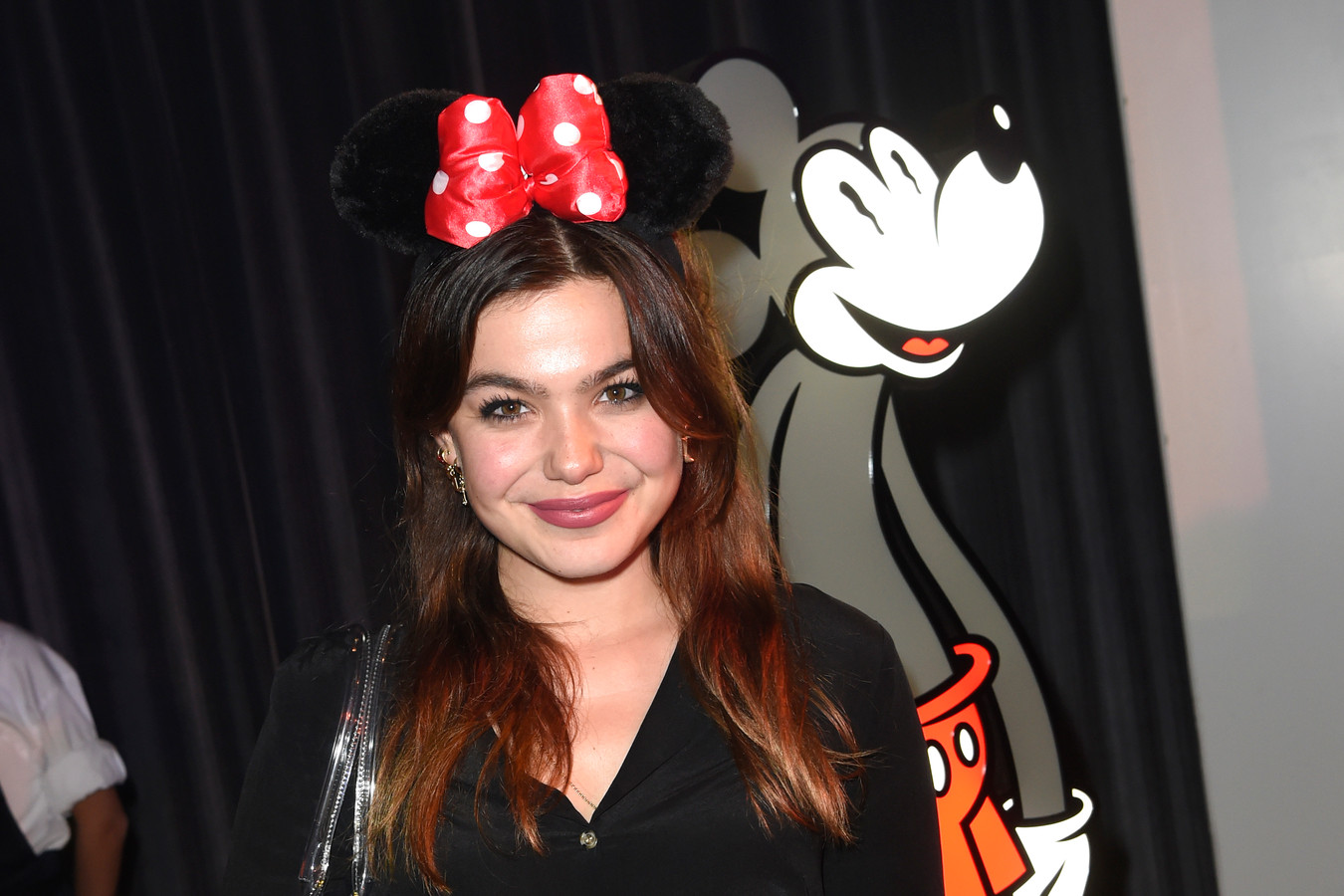 Abbey in pikant setje naar de club en Patricia laat haar ballen zien