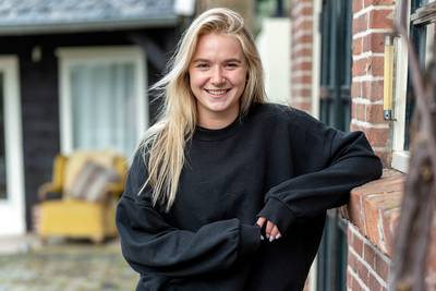 Thale (24) uit Stampersgat is professioneel danseres en treedt op bij The Masked Singer en Edsilia R