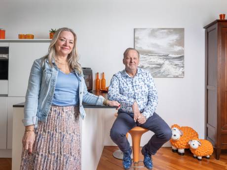 Ron en Marie-José wonen apart maar delen kosten: ‘Houden niet ieder dubbeltje bij’