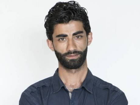 Hoe kan ik hier blij zijn, als zij verdrinken in verdriet?