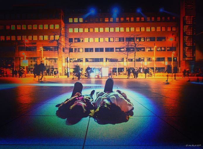 'In the spotlight' op het Stadhuisplein. Winnaar Glow-fotowedstrijd 2017.