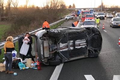 Nederlands stel filmt babycrash met dashcam