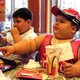Het gevaar van suiker en vet: ‘Bij jongeren die vaak Coca-Cola  drinken, licht het brein al op wanneer ze nog maar het logo zien’