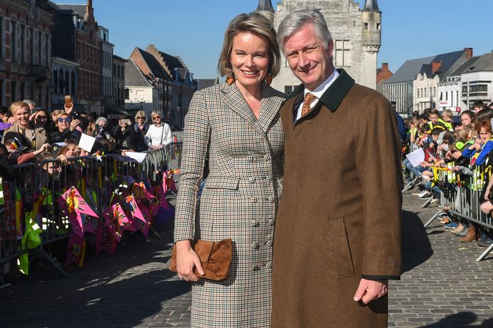 Koningin Mathilde en koning Filip tijdens een bezoek aan de stad Herentals op 26 februari 2019.