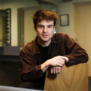 Theater maker David Roos (26) inspired by love between Nazi descendant and Holocaust survivor