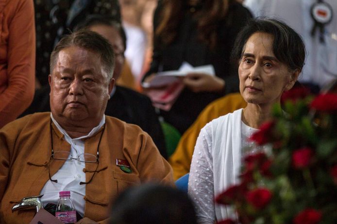 Win Htein (79) (l) en Aung San Suu Kyi (75) .