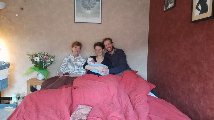Siméon is het 2de kindje van Anne-Elisabeth en Stephane.