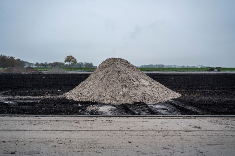 In Meerstad in Groningen wordt een begin gemaakt met de bouw van nieuwbouwwijk De Zeilen.

Foto: Kees van de Veen Beeld Kees van de Veen