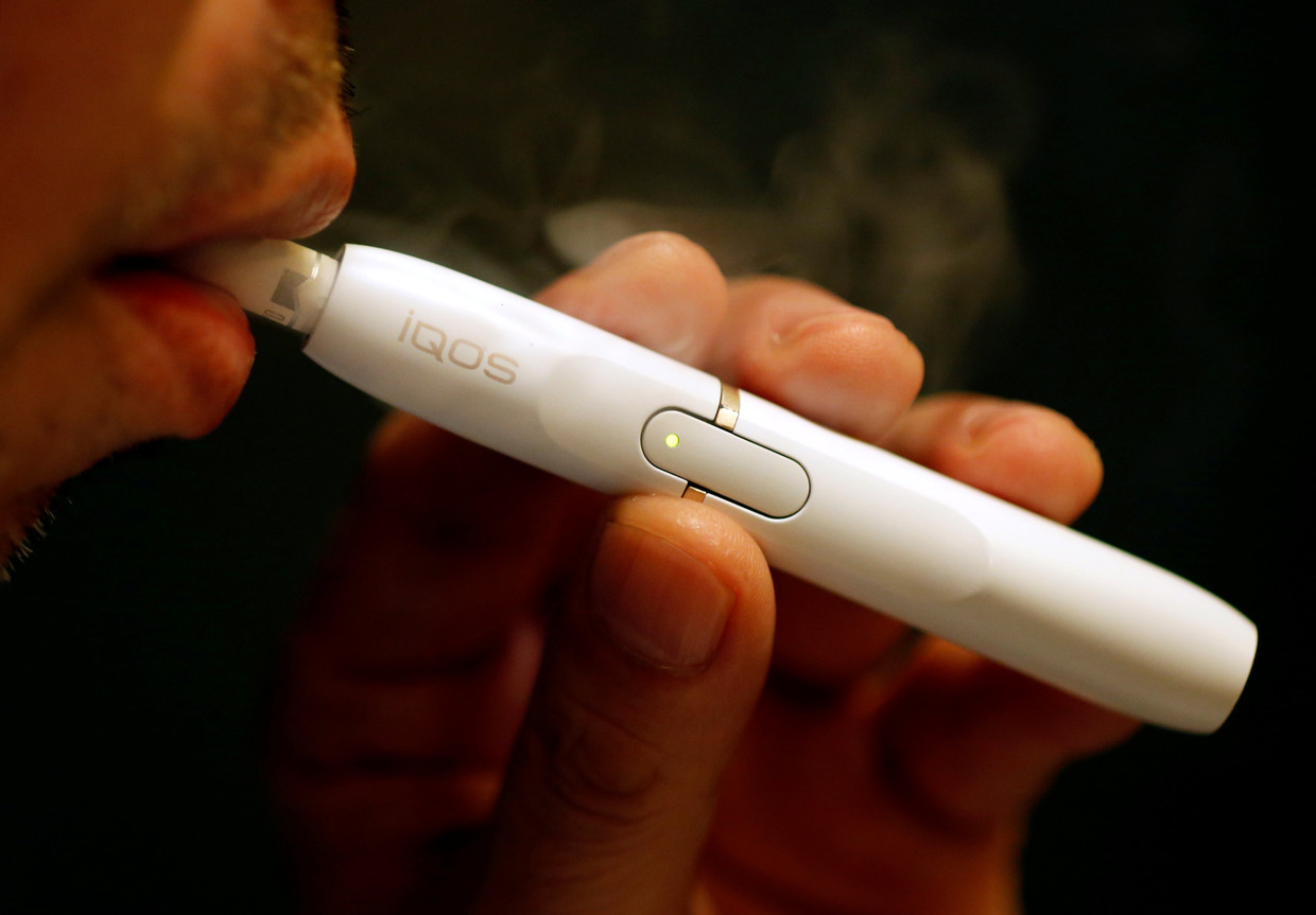 De nieuwe rookvrije sigaret van Philip Morris.  Beeld REUTERS