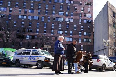 Dodentol na brand in flatgebouw New York bijgesteld naar 17, verschillende slachtoffers vechten voor hun leven