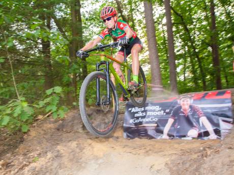 Joren (17) uit Denekamp raakt gewond op parcours NK mountainbike cross country