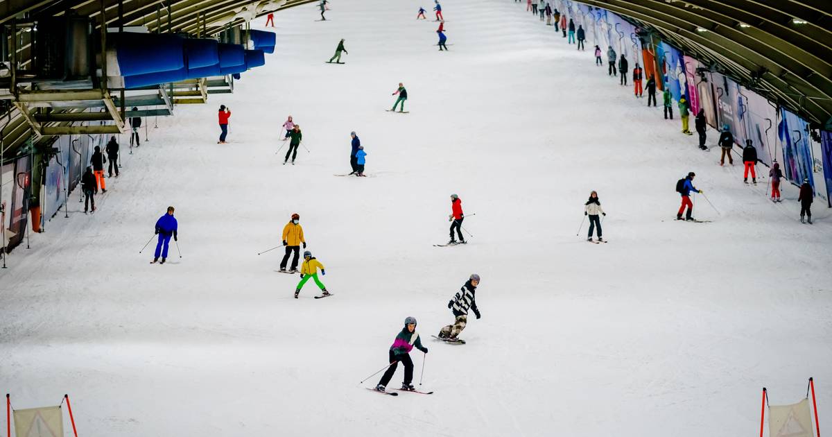 Indringing Vooravond Treinstation Tieners kunnen met sportregio dagje gaan skiën of snowboarden in Nederland  | Stabroek | hln.be