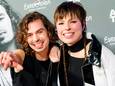 Mia Nicolai (r) & Dion Cooper doen met Burning Daylight mee aan het Songfestival in Liverpool