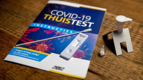 ‘Zelftesten’ wordt het toverwoord voor meer versoepelingen: wat betekent dat precies?