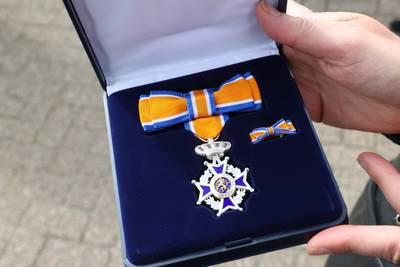 Van tuinman tot jeugdbrandweerleider: Rob Verduijn bekroond met koninklijke onderscheiding