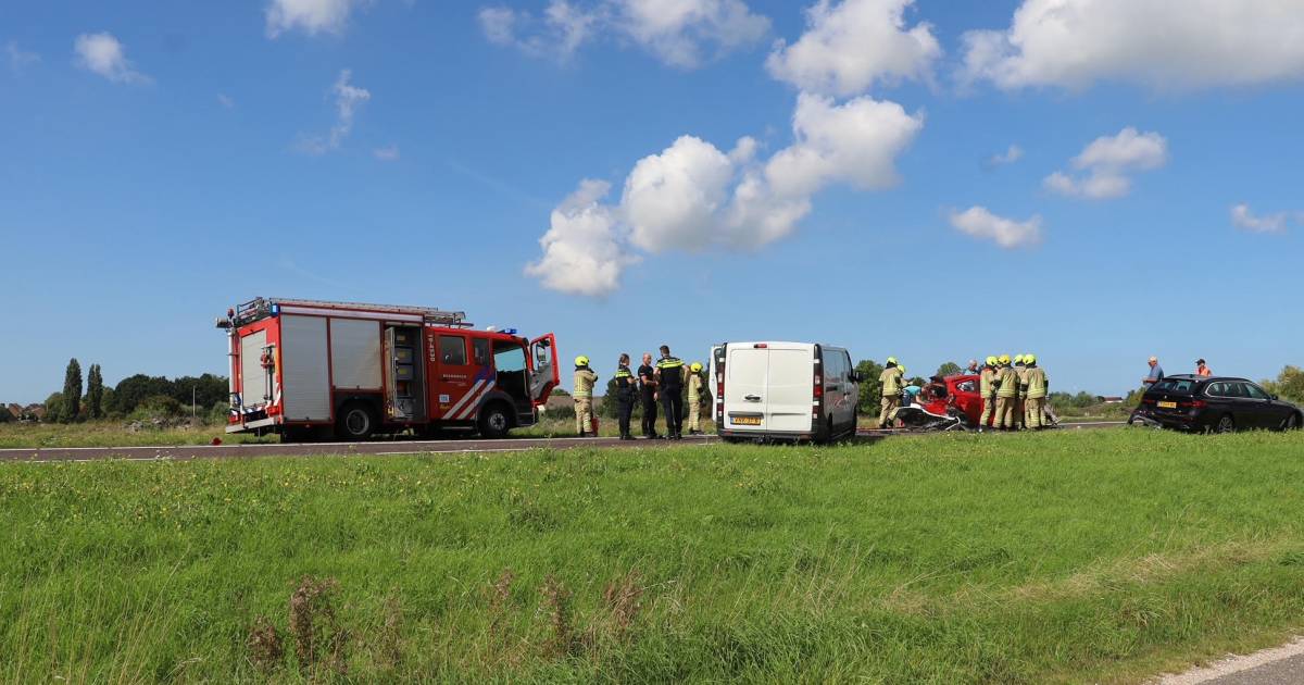 N57 bij Middelburg dicht na zwaar ongeluk.